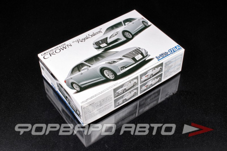 Сборная модель Toyota Crown GRS210/AWS210 RoyalSaloon '15 AOSHIMA 05952